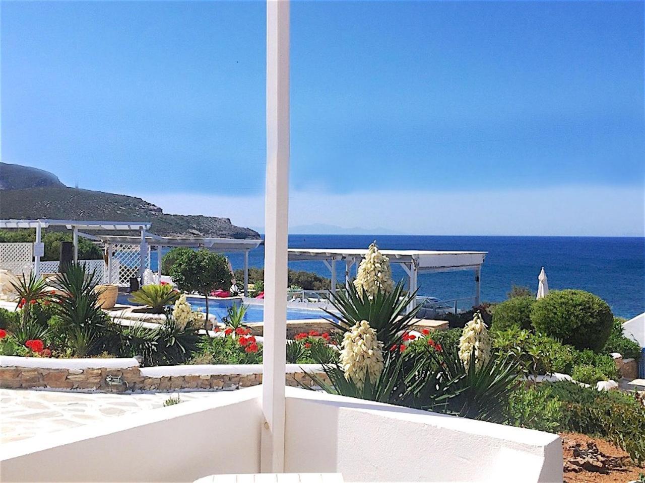Blue Dolphin Antiparos Villas And Suites Agios Georgios  Exteriér fotografie