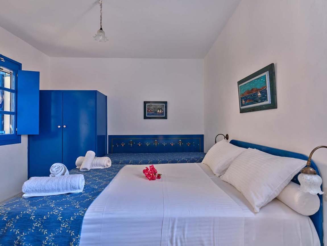 Blue Dolphin Antiparos Villas And Suites Agios Georgios  Exteriér fotografie