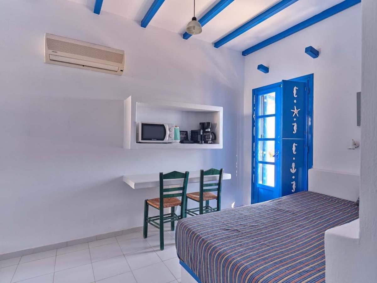 Blue Dolphin Antiparos Villas And Suites Agios Georgios  Exteriér fotografie