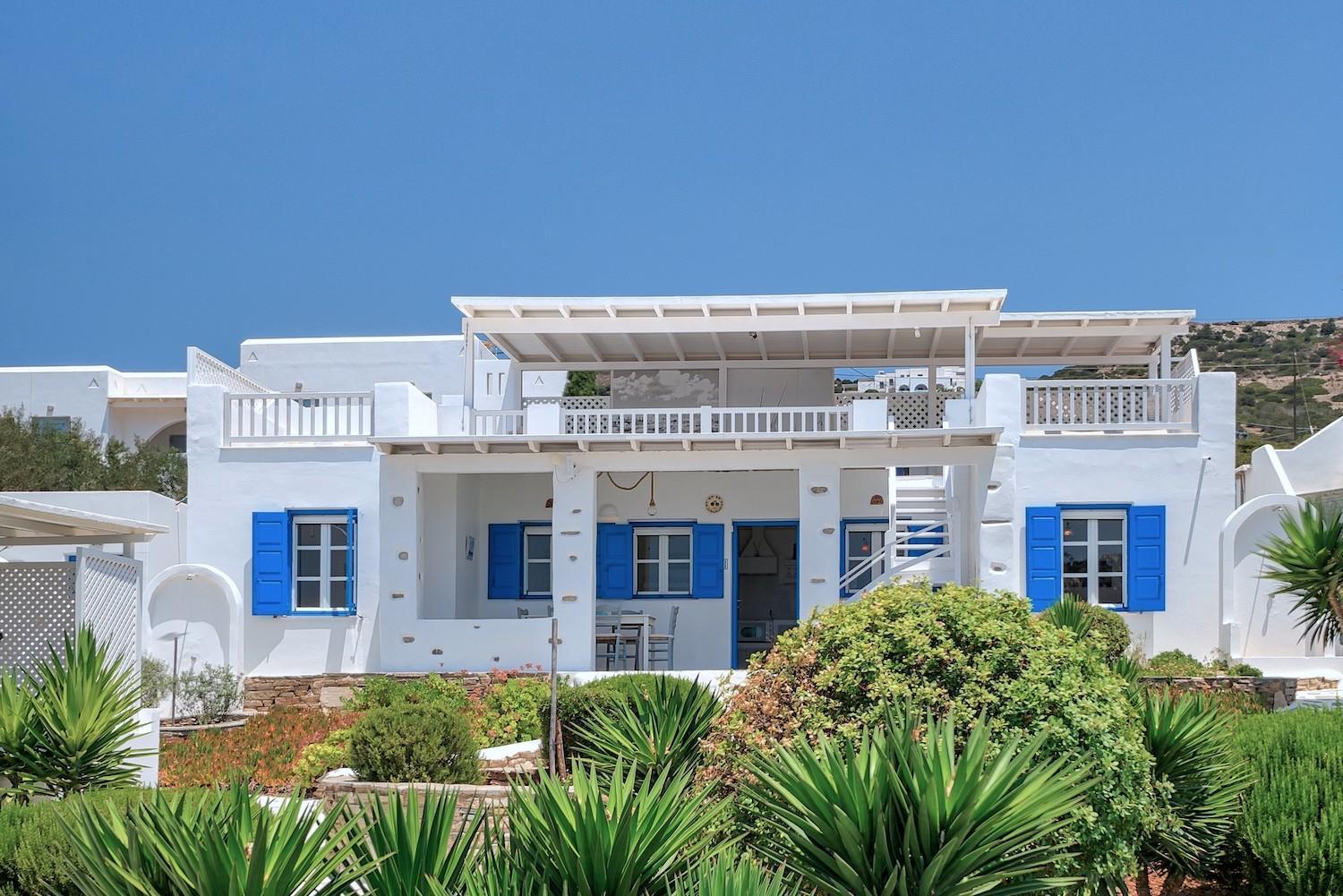 Blue Dolphin Antiparos Villas And Suites Agios Georgios  Exteriér fotografie