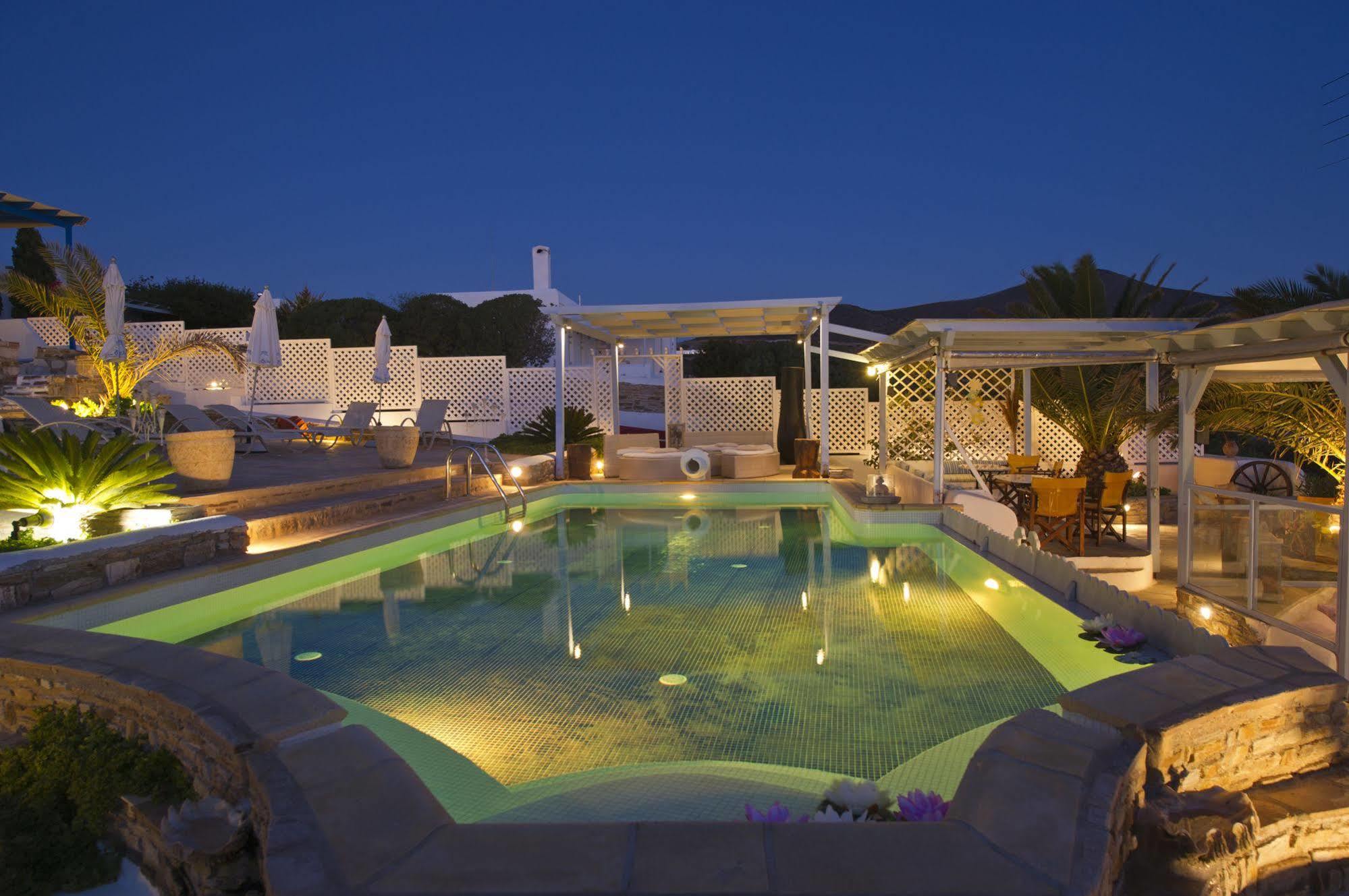 Blue Dolphin Antiparos Villas And Suites Agios Georgios  Exteriér fotografie